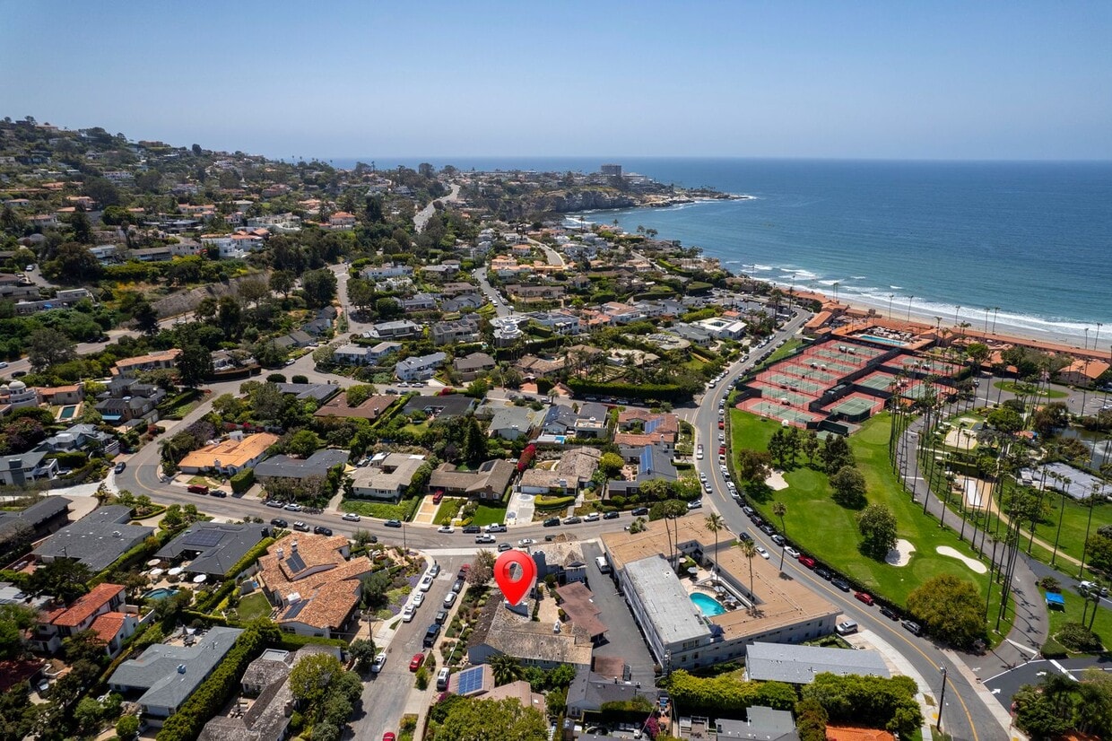 Primary Photo - Downstairs 2BD/1BA in La Jolla Shores with...