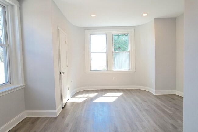 Foto del edificio - 134 E Washington Ln
