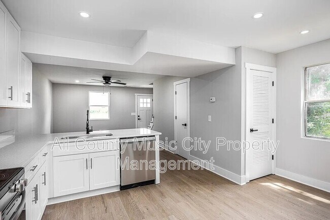 Foto del edificio - 1907 S Lyle Ln