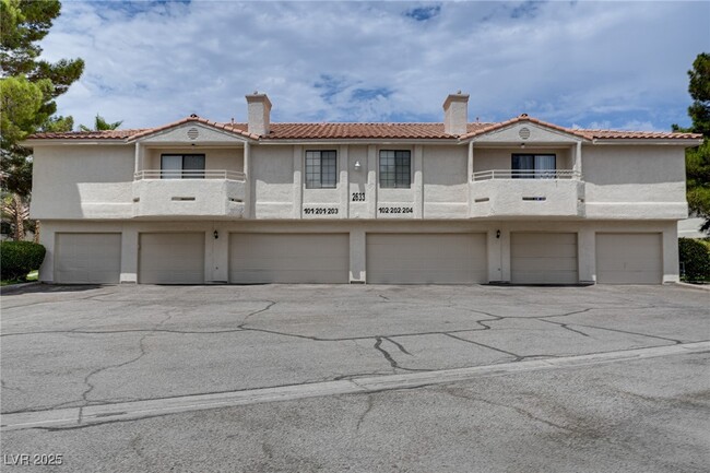 Building Photo - 2629 S Durango Dr