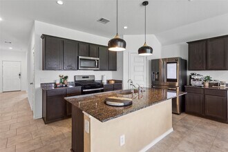 Building Photo - 7510 Carson Ct