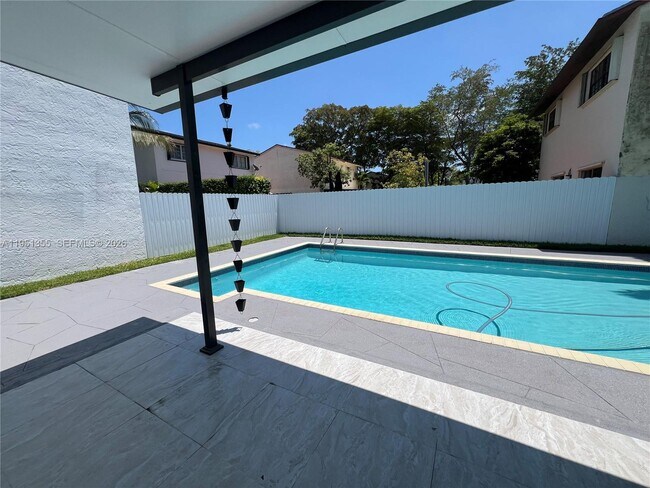 Building Photo - 14720 SW 107th Terrace