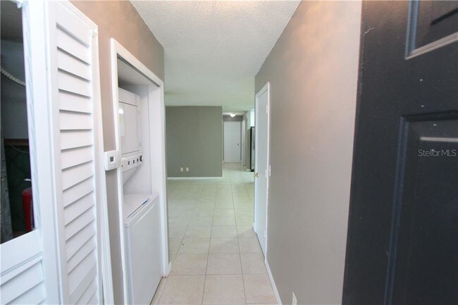 Building Photo - 6022 Westgate Dr