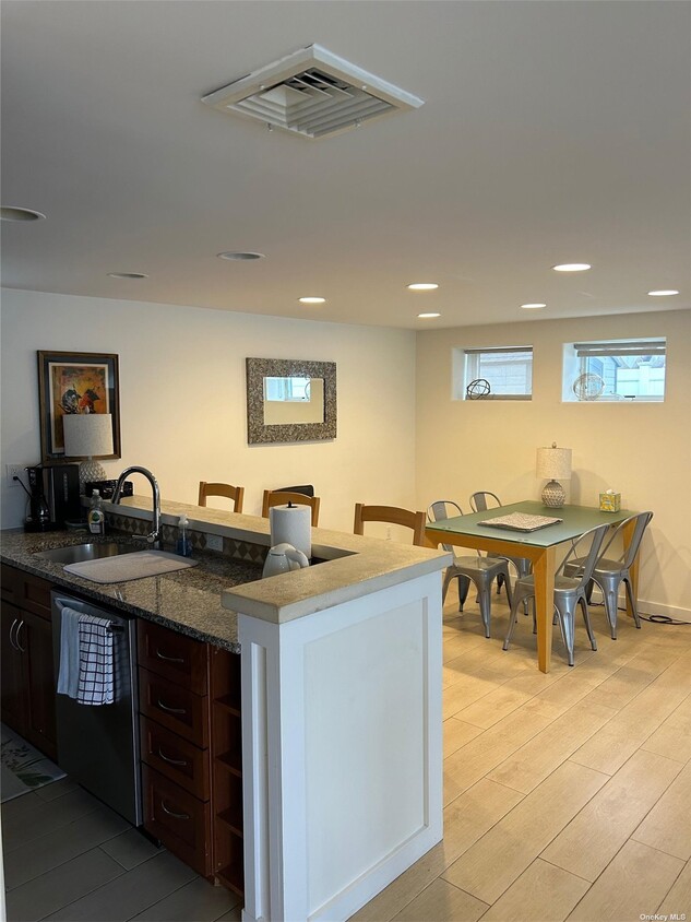 308 Lido Blvd Unit Main, Lido Beach, NY 11561 Apartment for Rent in