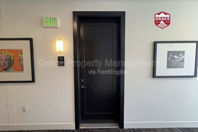 Building Photo - 3500 S Corona St