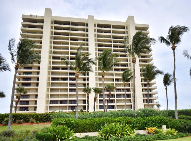 Foto del edificio - 8750 S Ocean Dr
