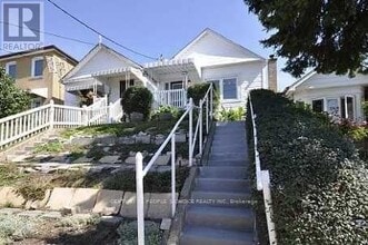 Building Photo - 579 Northcliffe Blvd