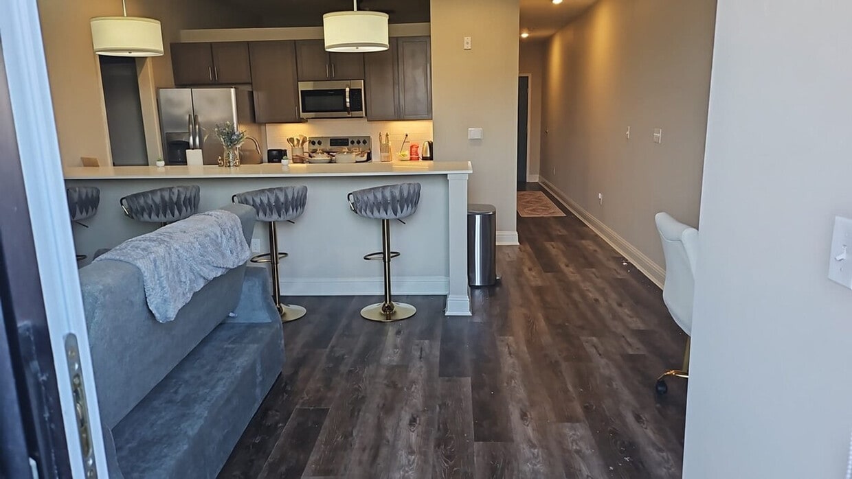 Primary Photo - 110 N Boston Ave