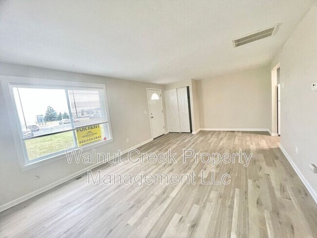 Foto del edificio - 5520 Beavercrest Dr