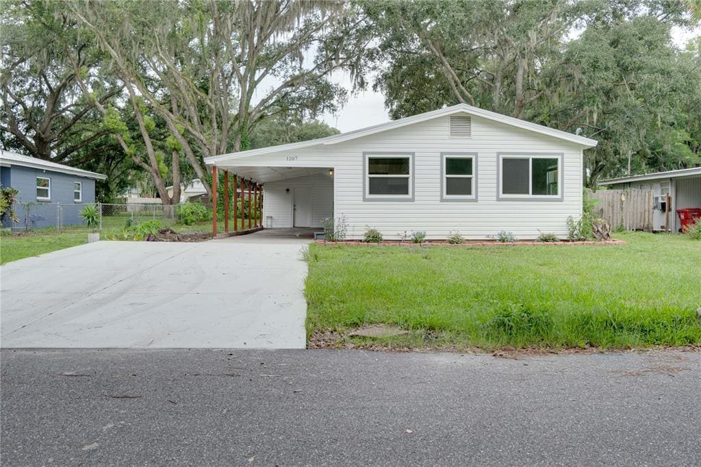 Primary Photo - 1107 McDavid Ave