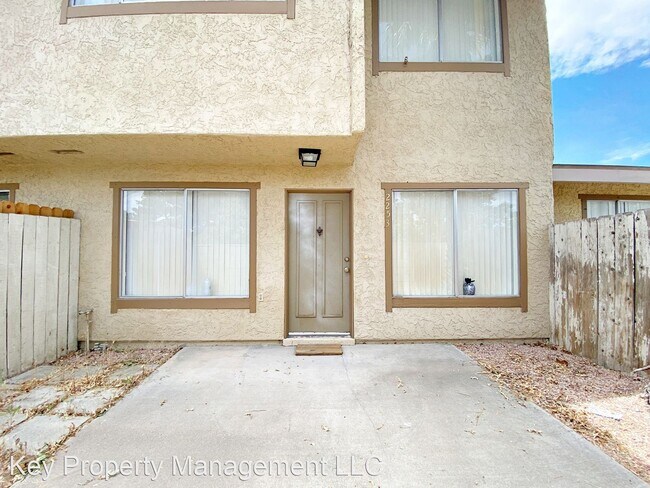 Building Photo - 3 br, 2 bath House - 2253 Tall Pine Dr