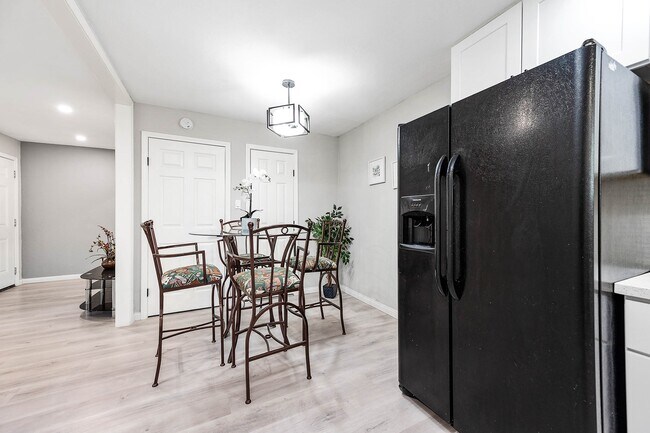 Foto del edificio - 4356 Phlox St