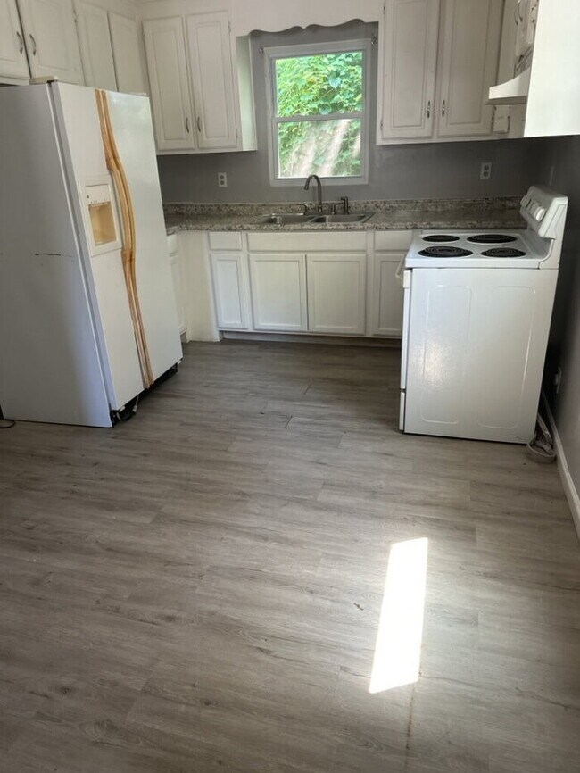 Foto del edificio - 3 Bedroom 1 Bathroom Jonesville SC