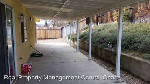 Building Photo - 1811 Mesa Rd