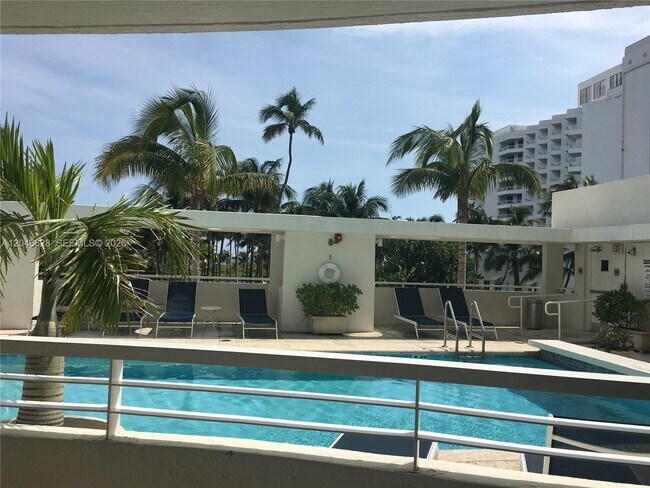 Foto del edificio - 200 Ocean Dr