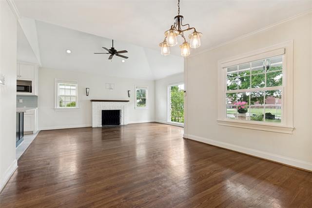 Foto del edificio - 315 S Montclair Ave