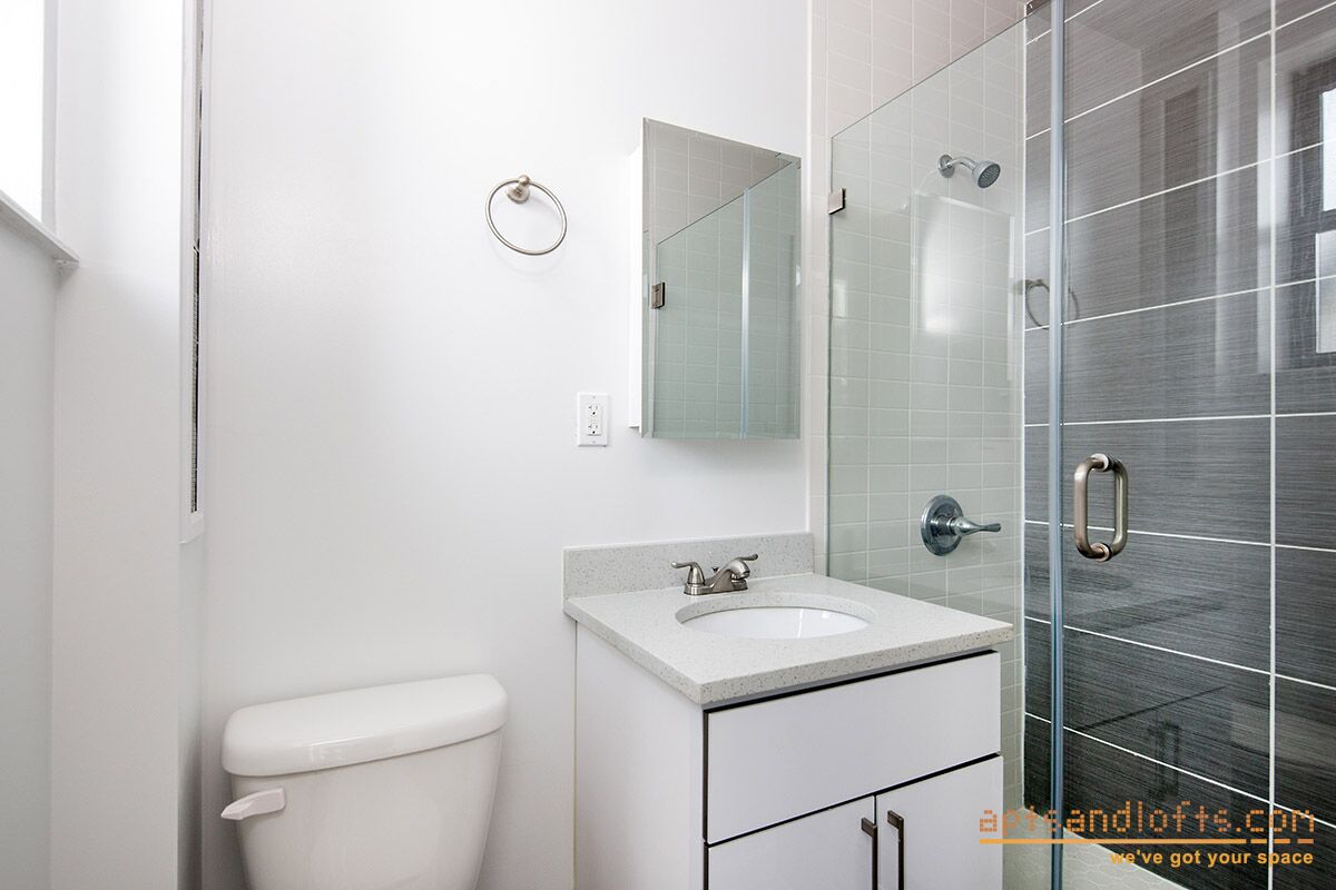 Foto del edificio - 3238 48th St