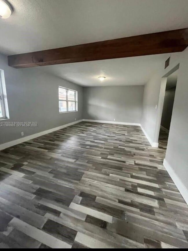 Foto del edificio - 1532 SW 5th Pl