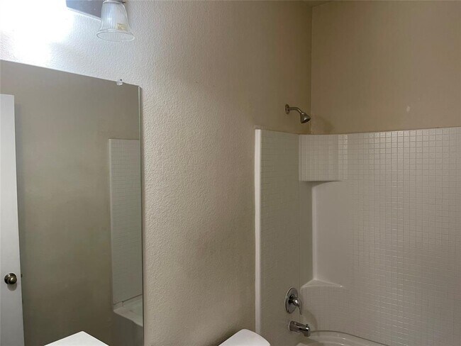 Building Photo - 937 Appalachian Ln