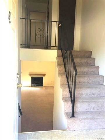 Building Photo - 719 White Oak Dr