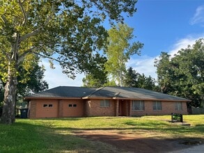 Building Photo - 106 Jane Dr