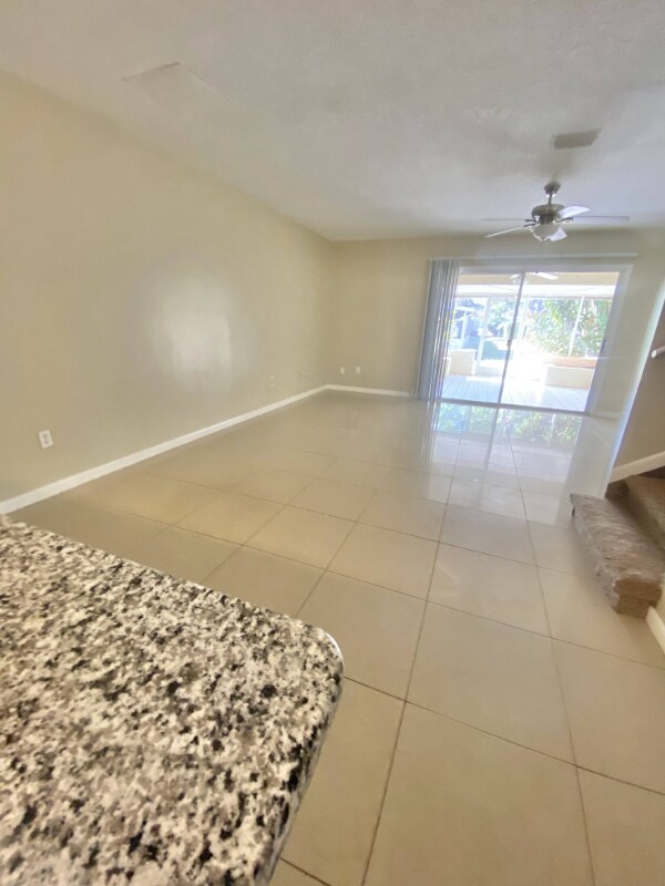 Foto del edificio - 3556 Forest Branch Dr