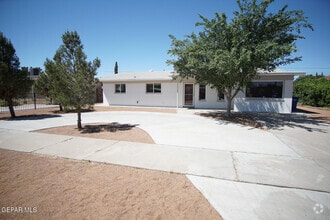 Building Photo - 4573 Bobolink Way