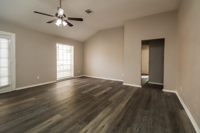 Building Photo - 13835 Aspen Hollow Ln