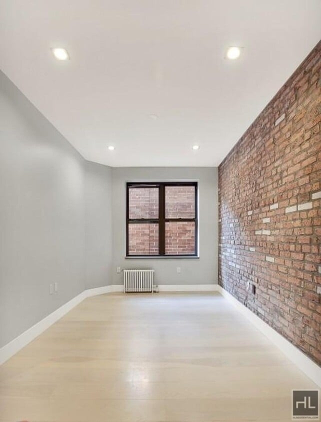 Primary Photo - Renovated Lower East Side 1-Bedroom with M...