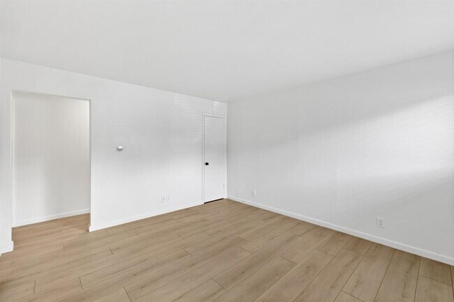 Foto del edificio - 806 E 13th St