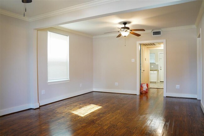 Building Photo - 2812 Avenue M
