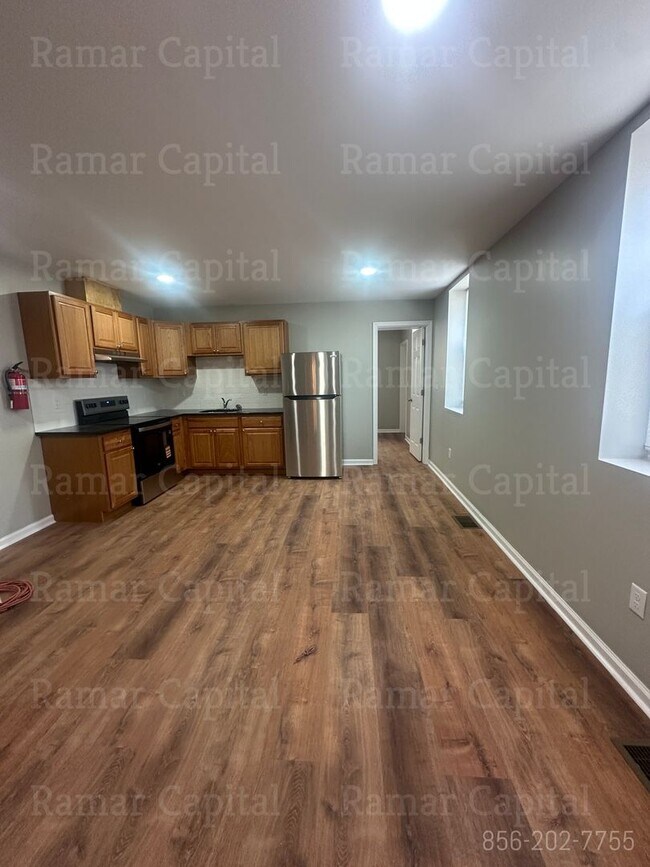 Foto del edificio - 451 Line St