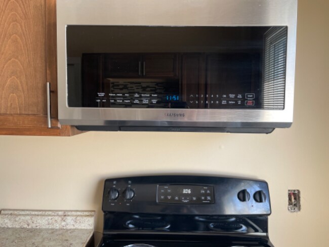 Building Photo - 8241 Ironwood St