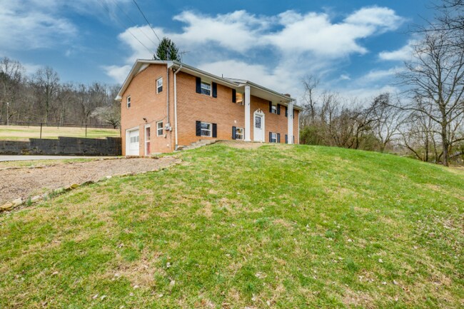 Foto del edificio - 134 Howes Chapel Rd