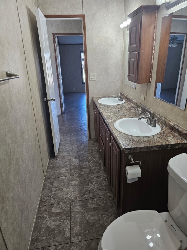 Foto del edificio - 1 Address given for showing