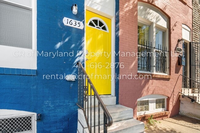 Building Photo - WAITLIST APPLICATIONS ONLY