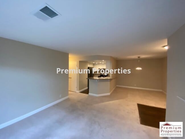 Building Photo - 1089 Wesley Ct