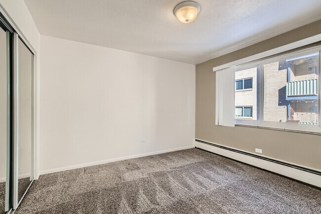 Building Photo - 59 N Corona St