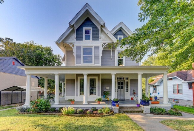 Photo - 1712 Washington Ave House