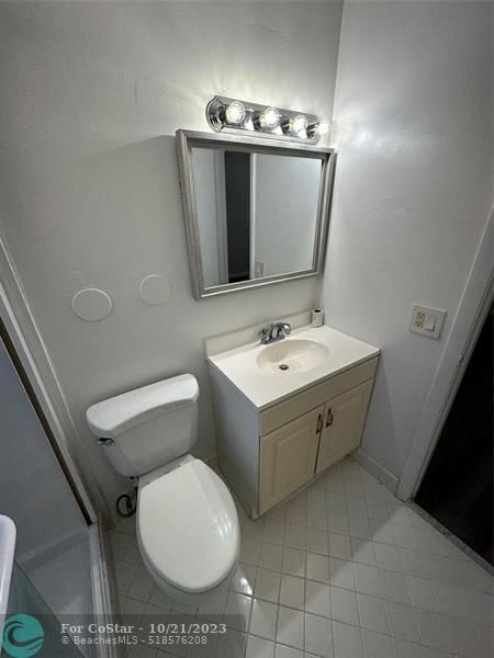 Building Photo - 401 SW 86th Ave