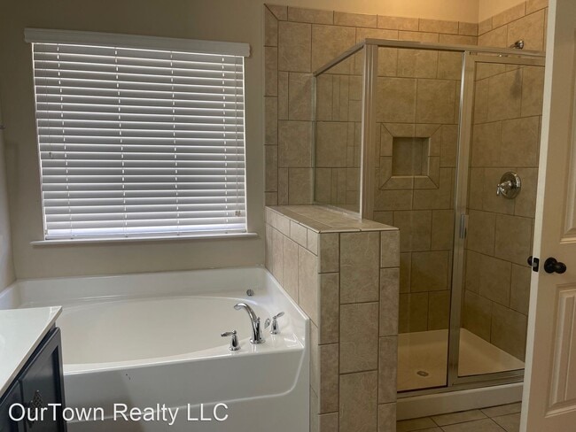 Building Photo - 4 br, 2 bath House - 1524 Westbury Park Court
