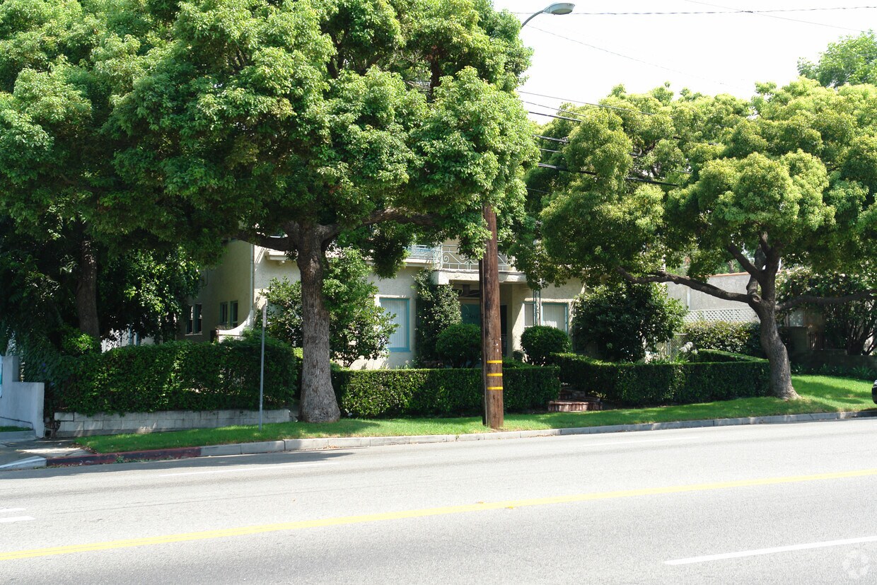 Foto del edificio - 425 W Alameda Ave