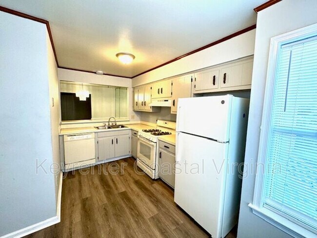 Building Photo - 5 Melborne Pl