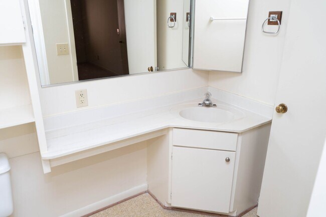 Foto del edificio - 2 Bedroom Condo at Turtle Creek