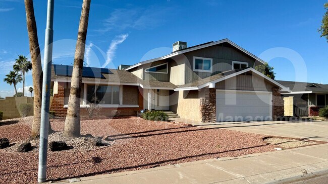 Building Photo - 15410 N 60th Ave