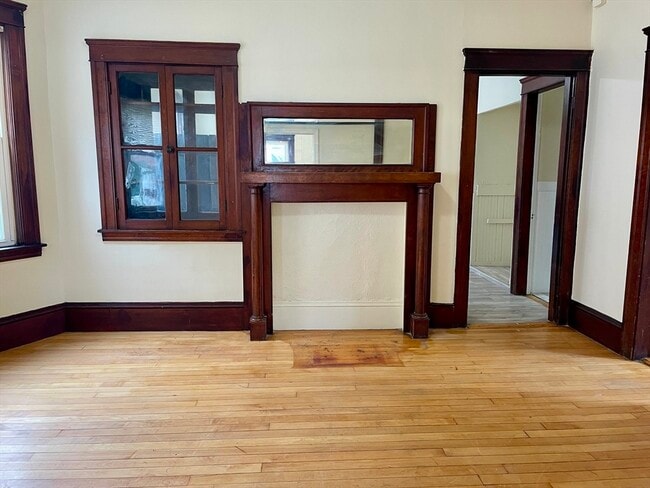 Building Photo - 10 Agawam St