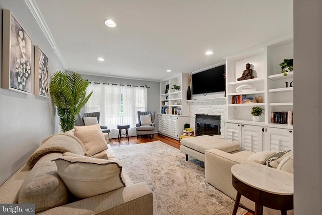 Building Photo - 34 Dulaney Hills Ct
