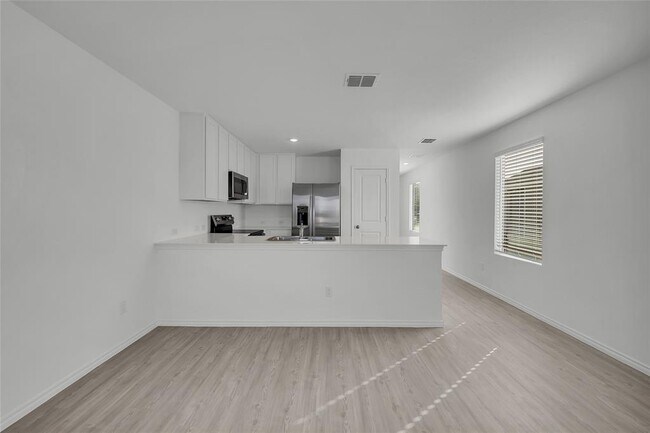 Foto del edificio - 309 Marty Allen Lp