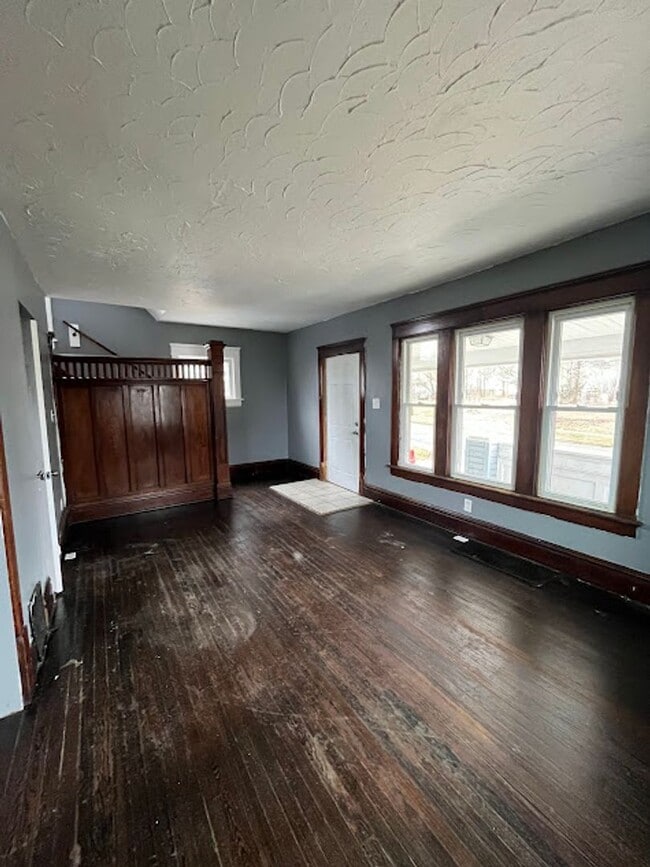 Foto del edificio - 3 Bedroom 1 Bathroom Home for Rent - Appli...