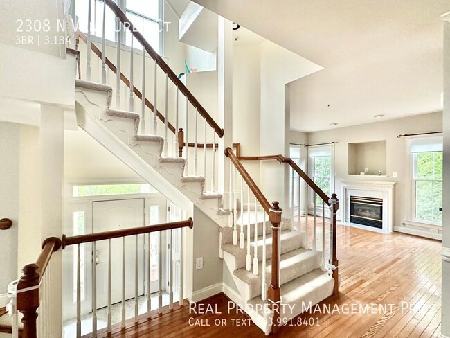 Foto del edificio - 2308 N Van Buren Ct
